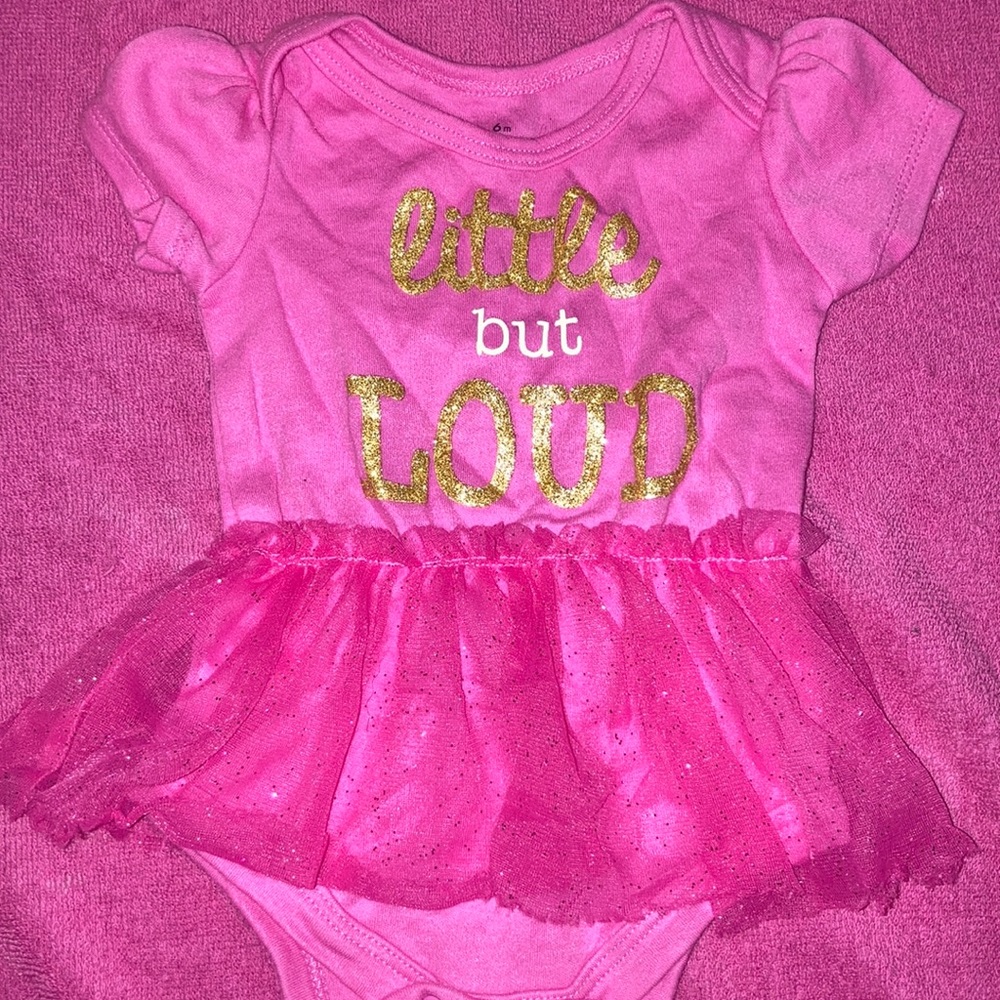 8 baby girl clothes, all for $10.